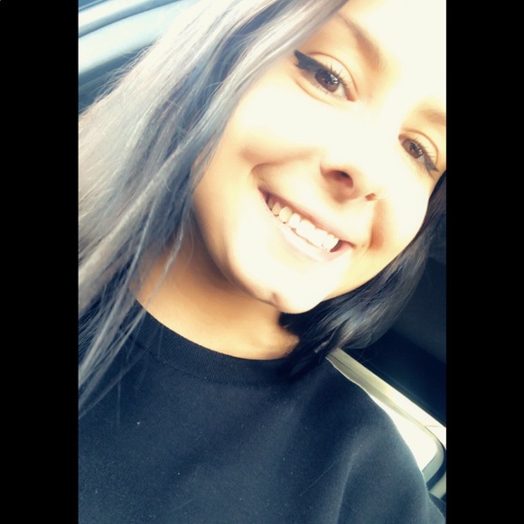 Meet your Posher, Karly - Picture 1 of 1